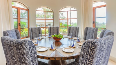 Luxury Villa Photo #12
