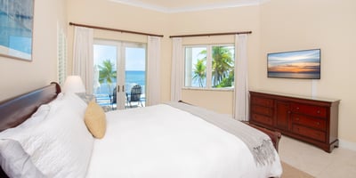 Luxury Villa Photo #23