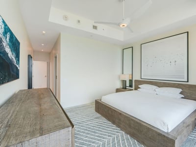 Luxury Villa Photo #9