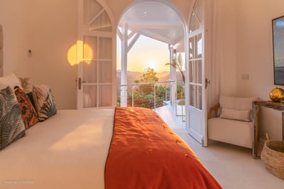 Luxury Villa Photo #33