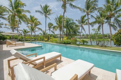 Luxury Villa Photo #5