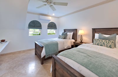 Luxury Villa Photo #10