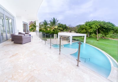 Luxury Villa Photo #5