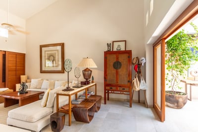 Luxury Villa Photo #20