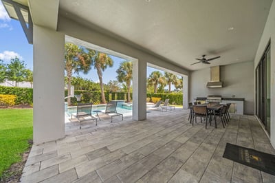 Luxury Villa Photo #7