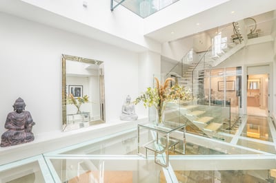 Luxury Villa Photo #21