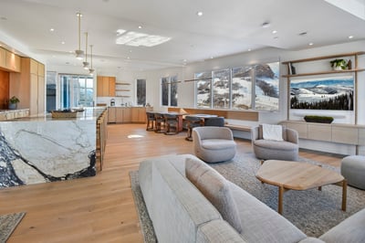 Luxury Villa Photo #11