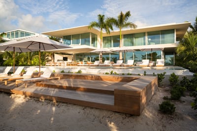 Luxury Villa Photo #2