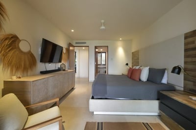 Luxury Villa Photo #38