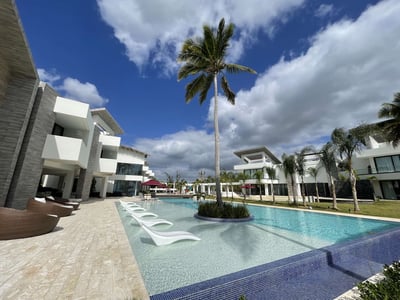 Luxury Villa Photo #7