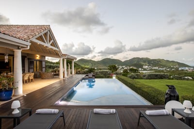Luxury Villa Photo #43