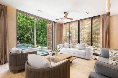 Luxury Villa Photo #6