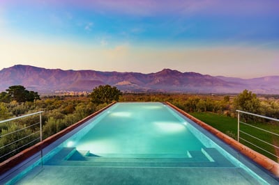 Luxury Villa Photo #6