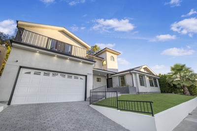 Luxury Villa Photo #4
