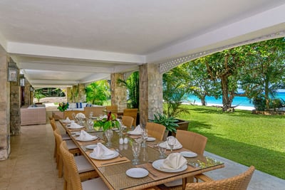 Luxury Villa Photo #15