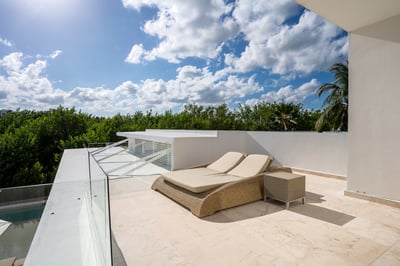 Luxury Villa Photo #49
