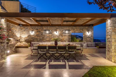 Luxury Villa Photo #18