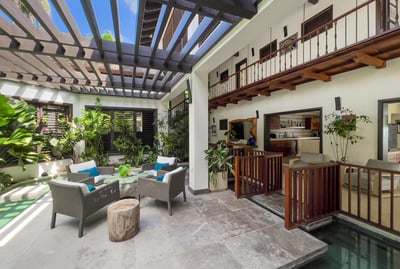 Luxury Villa Photo #22