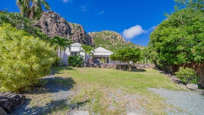 Luxury Villa Photo #6