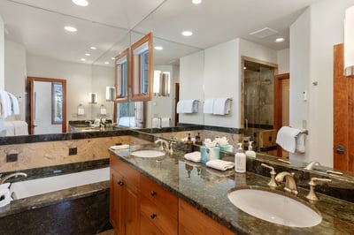 Luxury Villa Photo #15