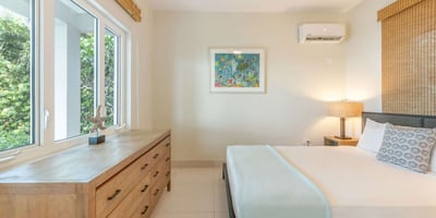 Luxury Villa Photo #36