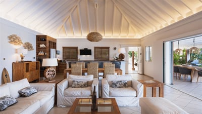 Luxury Villa Photo #21