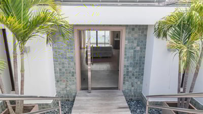 Luxury Villa Photo #11