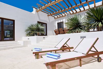 Luxury Villa Photo #9