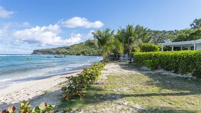 Luxury Villa Photo #3