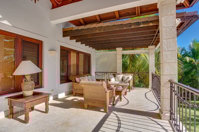 Luxury Villa Photo #16