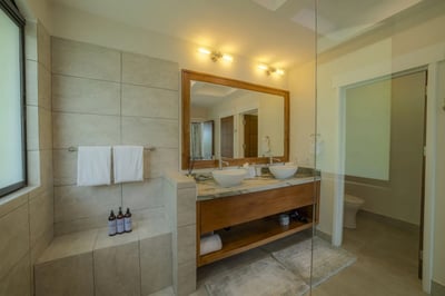 Luxury Villa Photo #25