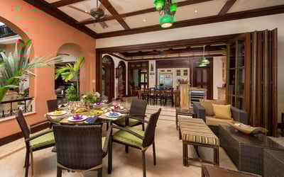 Luxury Villa Photo #14
