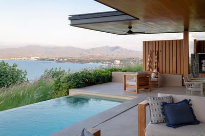 Luxury Villa Photo #14