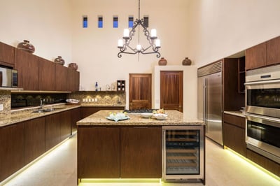 Luxury Villa Photo #7