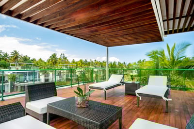 Luxury Villa Photo #2