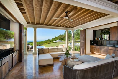 Luxury Villa Photo #10