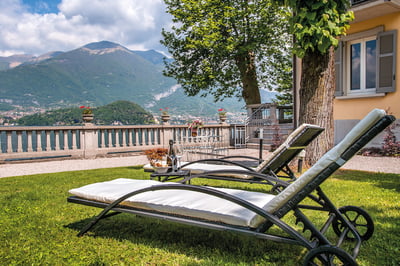 Luxury Villa Photo #3