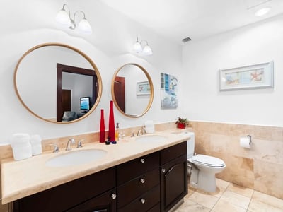 Luxury Villa Photo #21