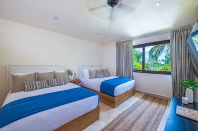 Luxury Villa Photo #54