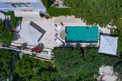 Luxury Villa Photo #2