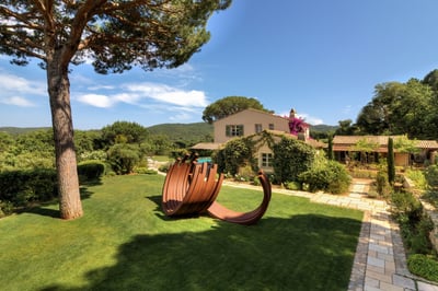 Luxury Villa Photo #9