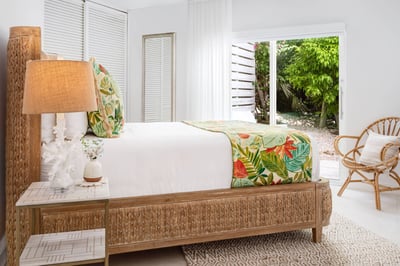 Luxury Villa Photo #25
