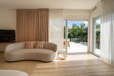 Luxury Villa Photo #57