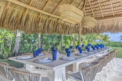 Luxury Villa Photo #14
