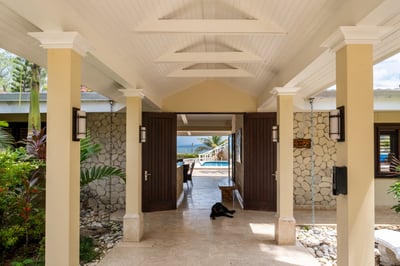 Luxury Villa Photo #24