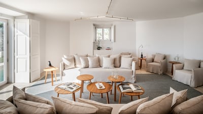 Luxury Villa Photo #9