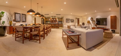 Luxury Villa Photo #9