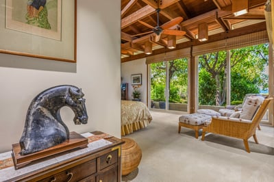 Luxury Villa Photo #23
