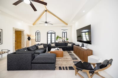 Luxury Villa Photo #11