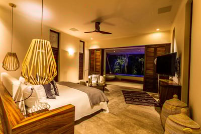 Luxury Villa Photo #26